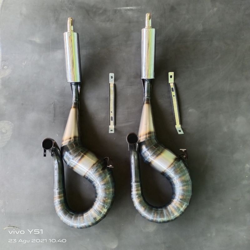 knalpot racing Vespa buang kanan