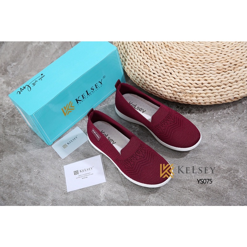 Kelsey Sepatu Slip On Wanita / Sepatu Flyknit Flat Shoes YS075