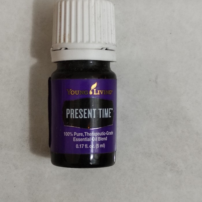 

Present time 5ml Essential YL Young Living Original USA