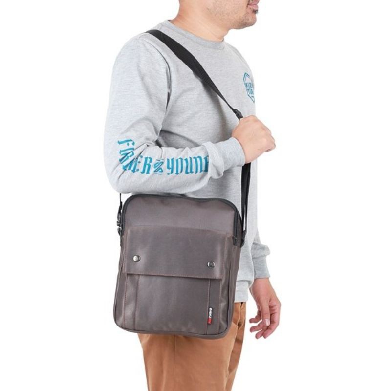 Ergobag Tas Sling Bag Formal Pria EG 222