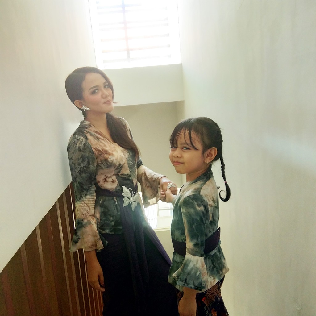 Kebaya Jadi Tie Dye / Kebaya Modern / Kebaya Couple / Kebaya Anak / Kebaya Bali