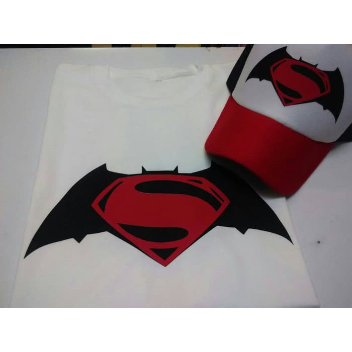 PAKET KAOS DAN TOPI BATMAN VS SUPERMAN