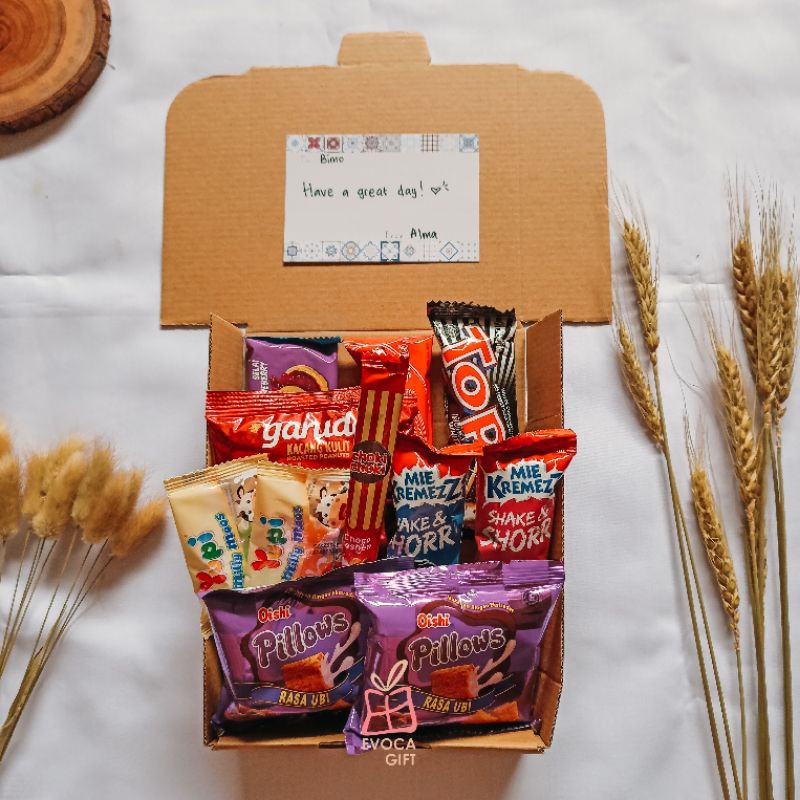 

Snack box Hadiah Wisuda / Ulang Tahun SIZE MINI