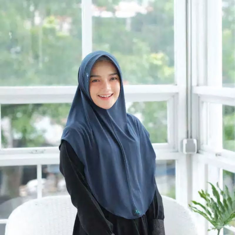 Hijab instant kyra basic fashion hijab by azamka hijab