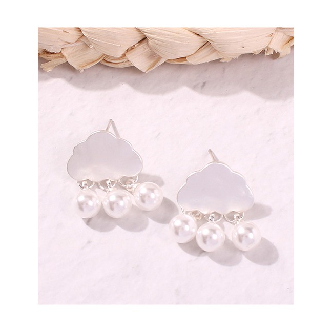 LRC Anting Tusuk Fashion Alloy Cloud Pearl Tassel Stud Earrings F99633