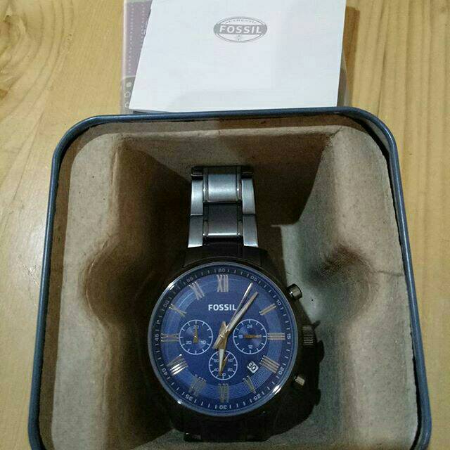 Fossil watch