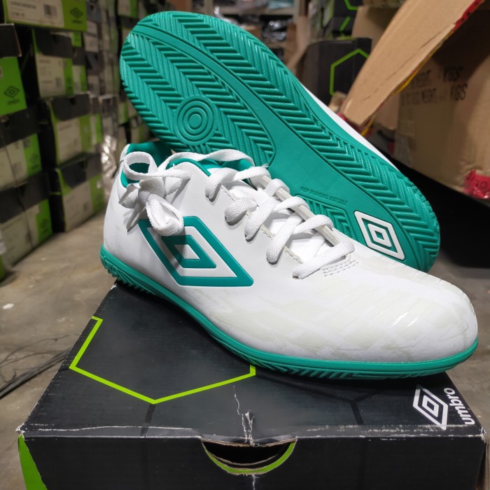 Sepatu Futsal Umbro Ux Accuro Club Ic Original