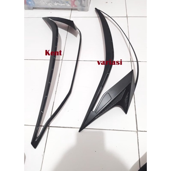 Garnish Lampu Depan All New Veloz 2021 2022 Up Hitam