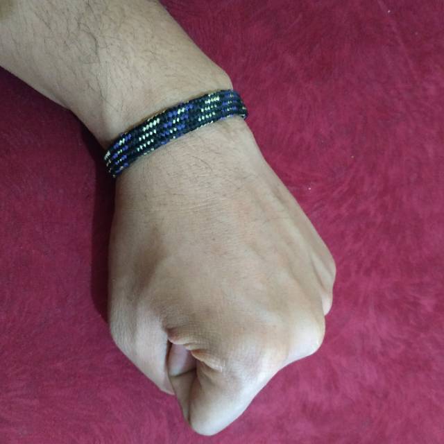 Gelang Tali Etnik Gaya Keren