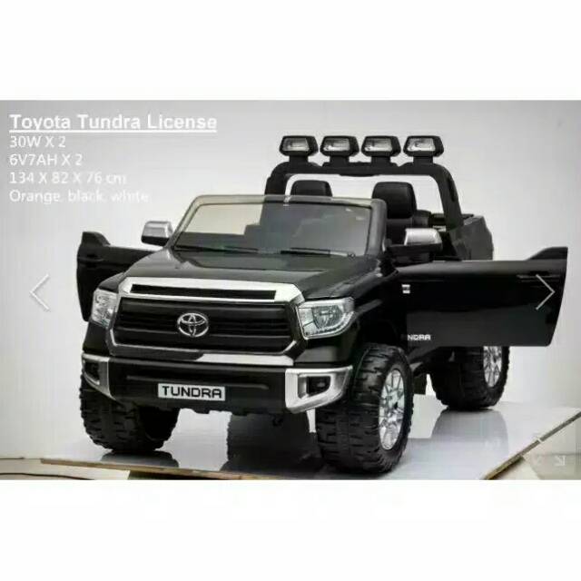 MOBIL MAINAN AKI TOYOTA TUNDRA LISENSI UK619