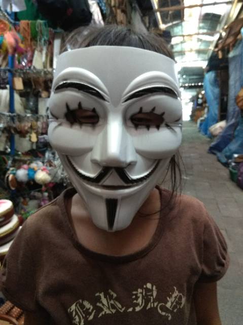 TOPENG ANONYMOUS VENDETTA GUY FAWKES BAHAN PLASTIK - MAINAN ANAK MURAH KHAS JOGJA