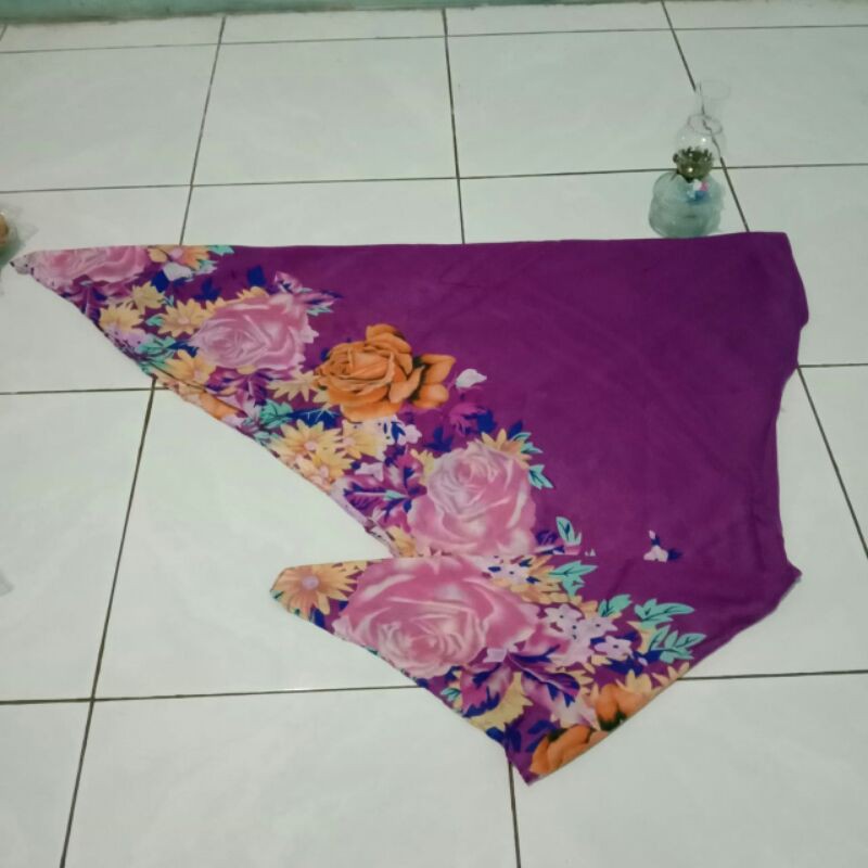 hijab zipper instan segi empat