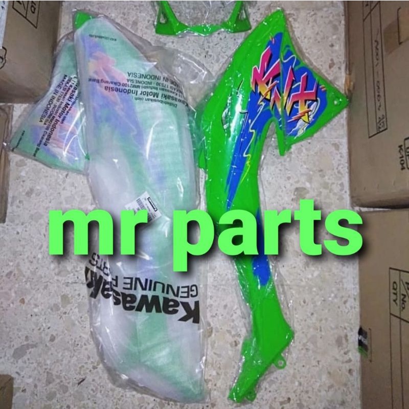 sayap body bodi samping cover tangki set hijau klx l bf 150 original
