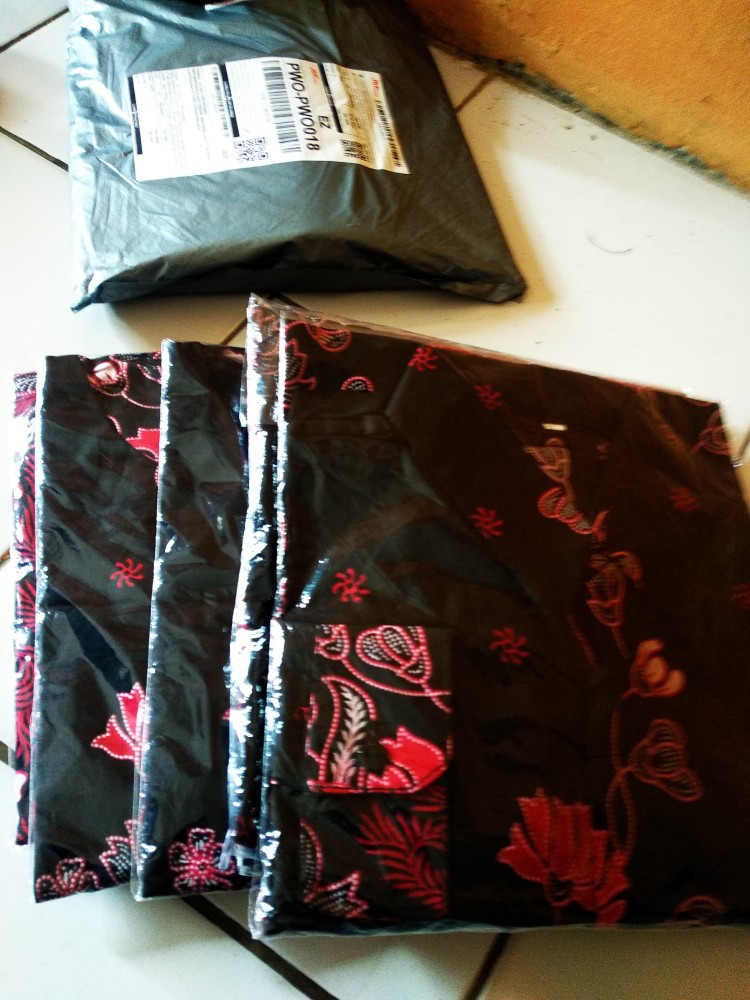 Batik Couple Keluarga - Sania Ruffle Ori Ndoro Jowi Dnt -motif Sakura Merah