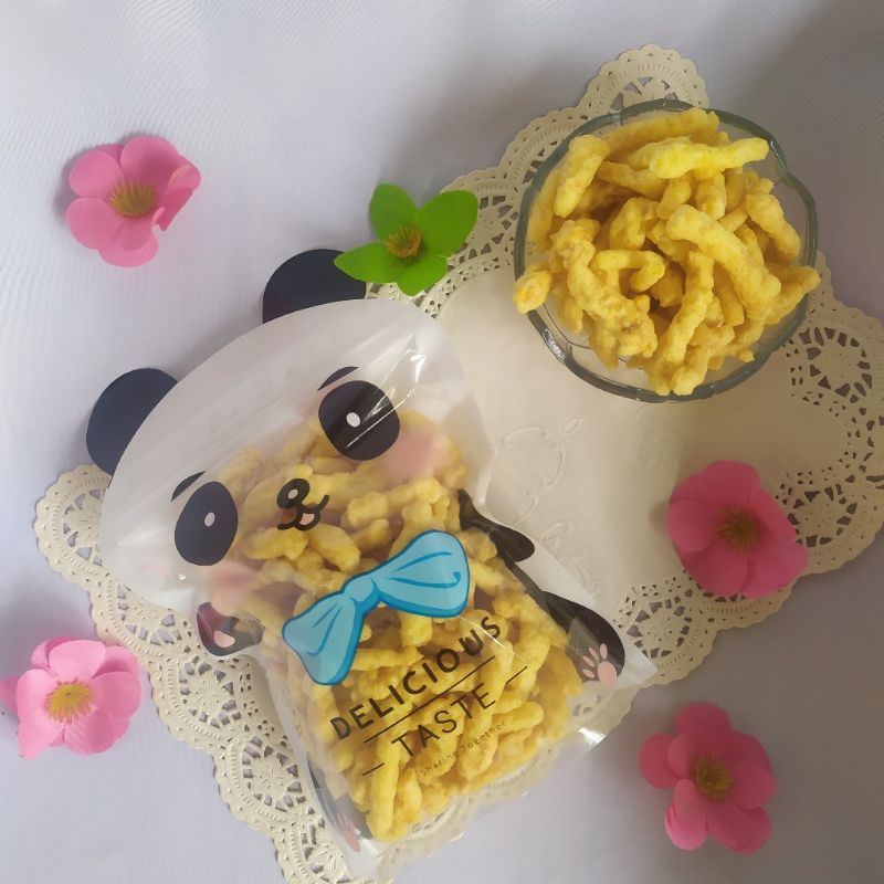

SNACK CAMILAN JAGUNG GURIH (CORN CHIPS)