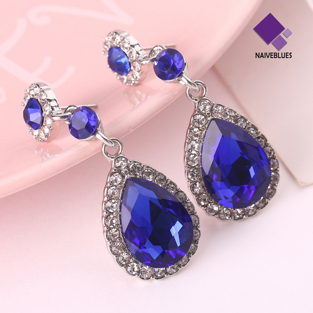 Anting Stud Panjang Bentuk Waterdrop Aksen Berlian Imitasi Untuk Wanita