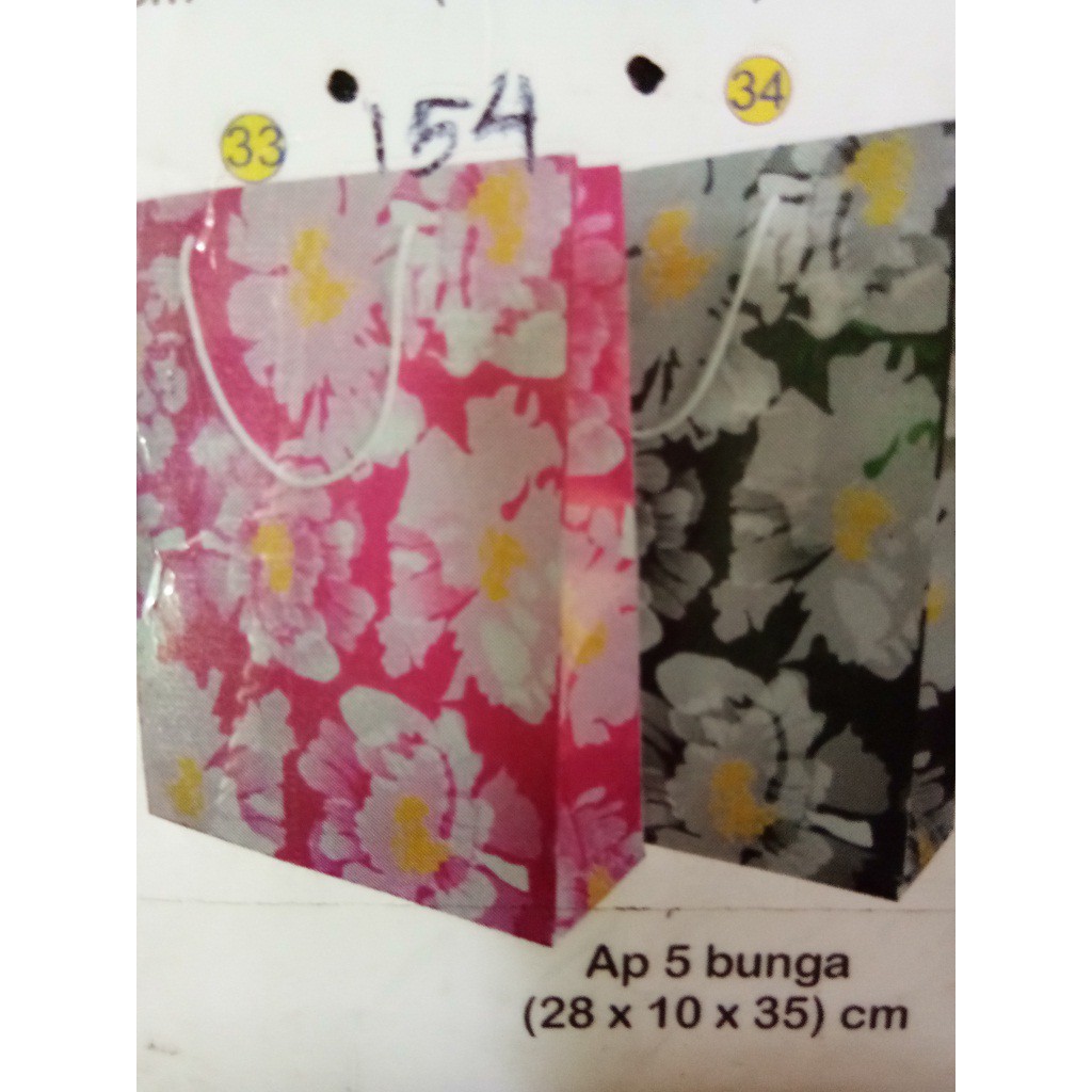 

Paper bag laminasi Ap 5 bunga ( 153/33 ) uk 28 x 10 x 35 cm