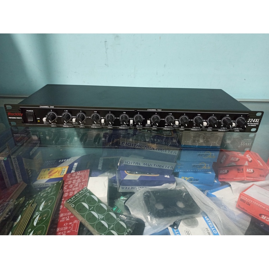 CROSSOVER ROCKLEY 224XL SUB 4 WAY STEREO (RUMAH) PROFESIONAL