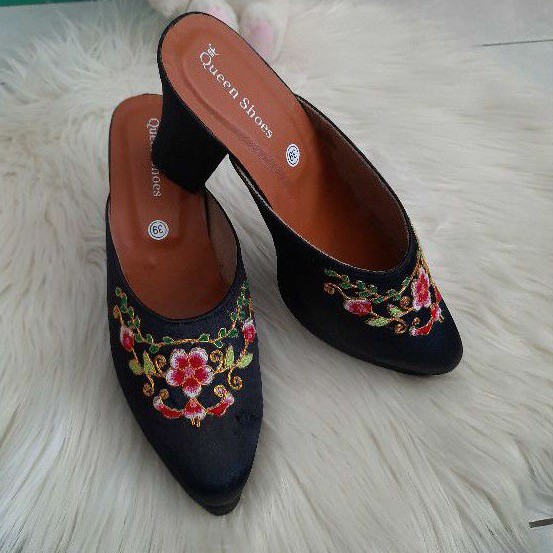 Sendal high heels pengantin - sendal hak tinggi - sendal baralek sulaman kepala peniti Padang