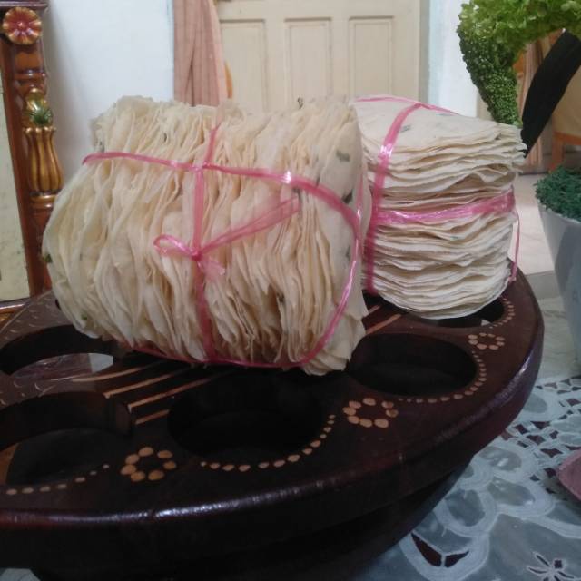 

Kerupuk Singkong Lebih Tipis Uk Menengah Isi100bh