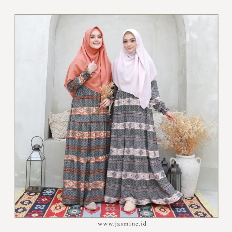 VALERIA DRESS by Jasmine