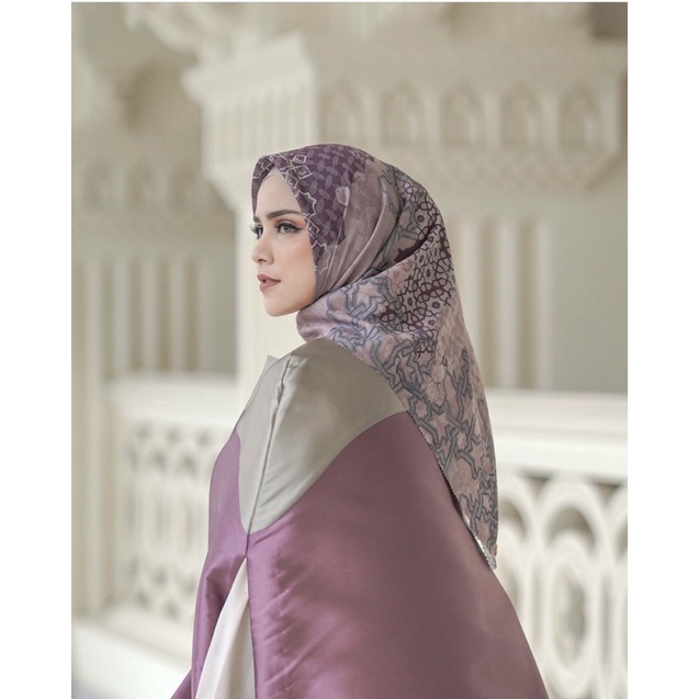 BUTTONSCARVES HARAMAIN BERRY