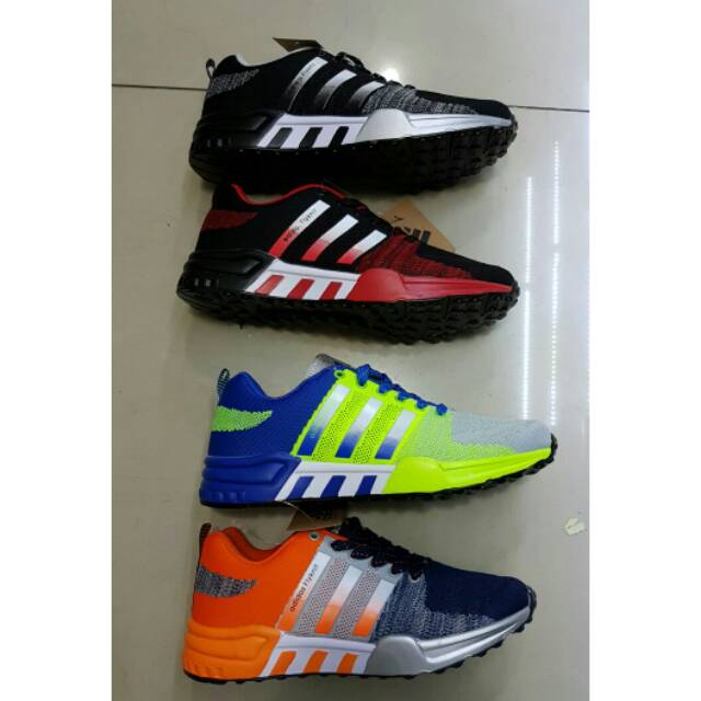 Sepatu Adidas Flyknit