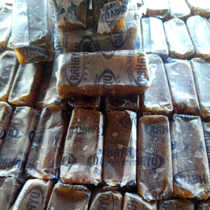 

Dodol wijen original kekinian 2kg garansi termurah enak manis legit fresh
