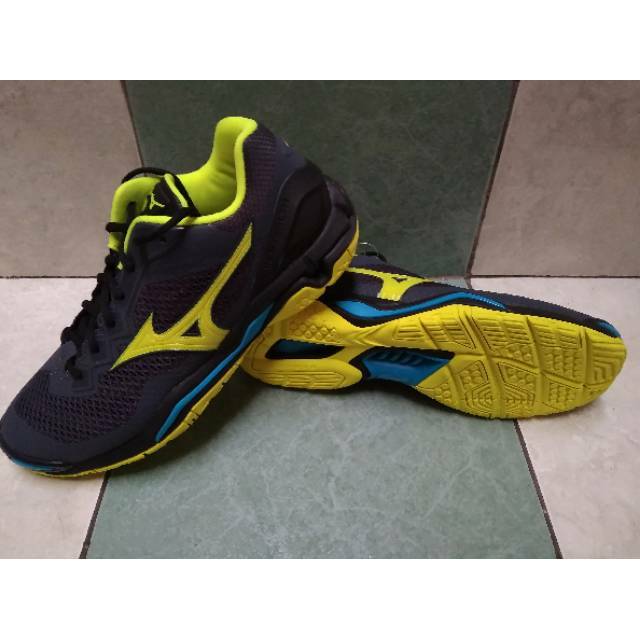mizuno wave stealth 3 gold