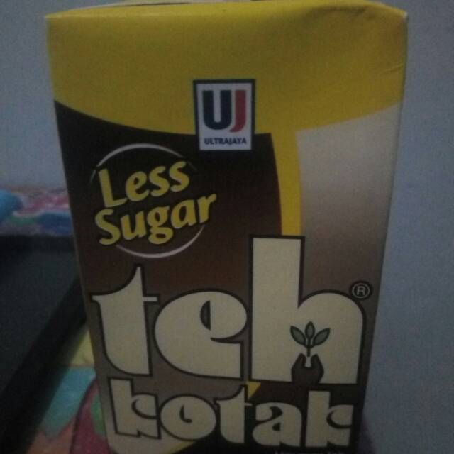 

Teh Kotak Less sugar isi 300ml