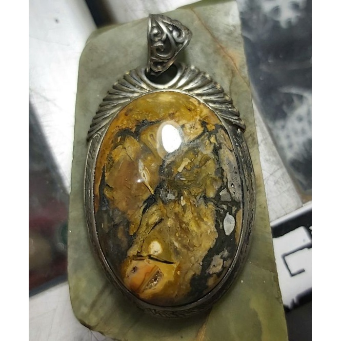 Garut Pancawarna - Liontin Batu Akik