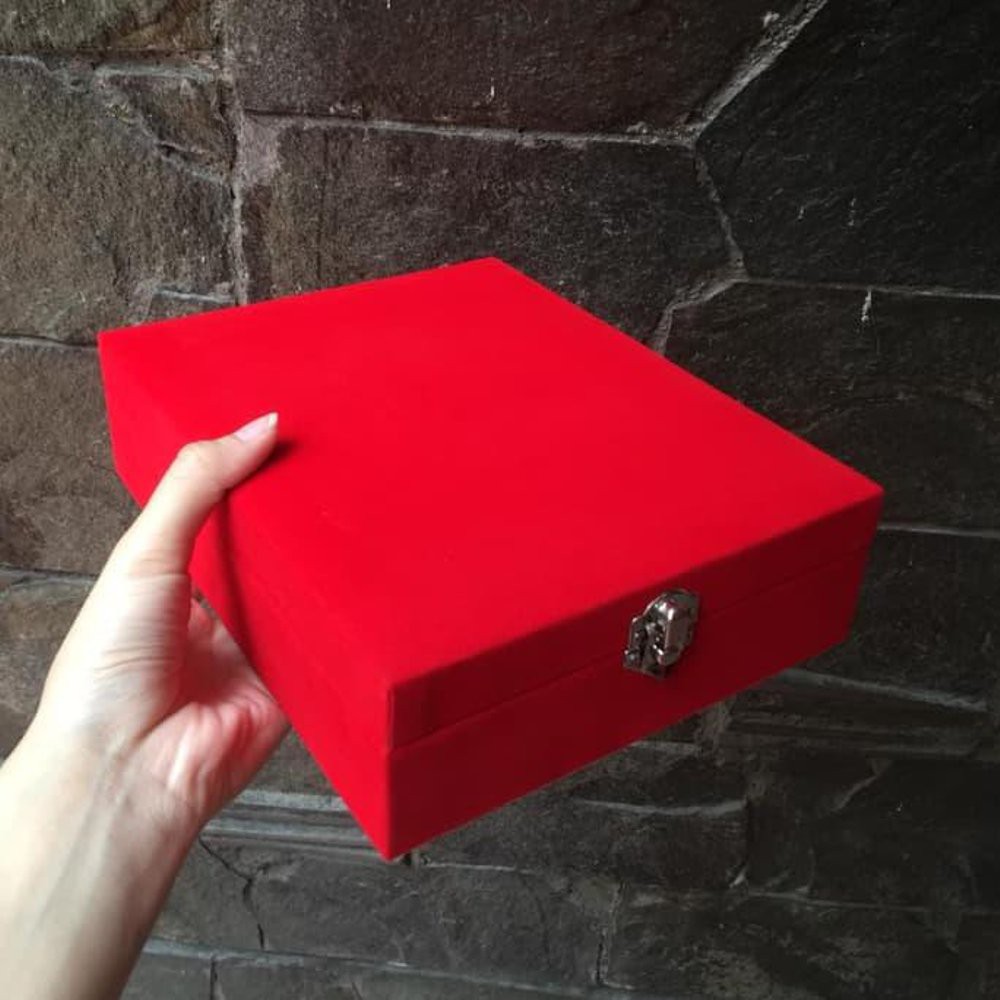 

BOX PLAKAT /Box bludru /KOTAK AKSESORIES