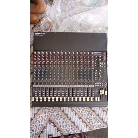 mackie 1604VLZ original USA