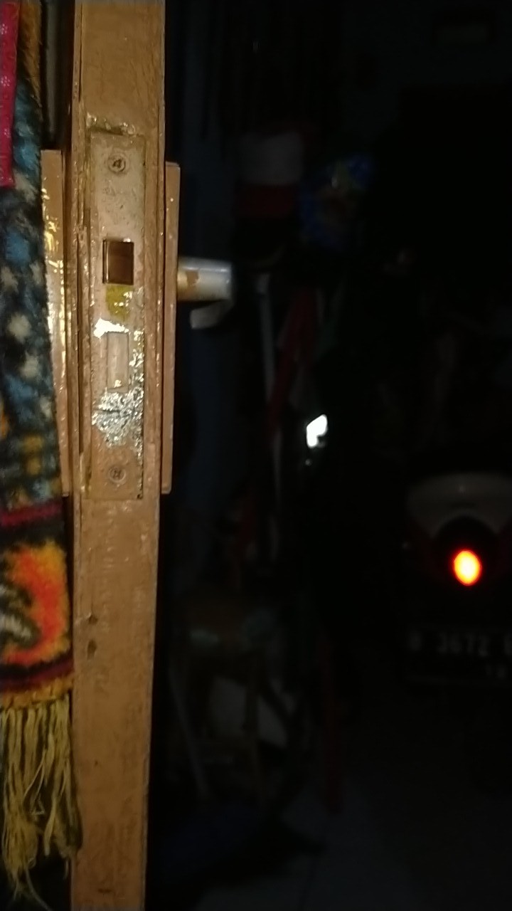 Kunci Pintu Kecil / Handle / Pegangan Pintu / Murah Bagus Napoli Putih     Eak