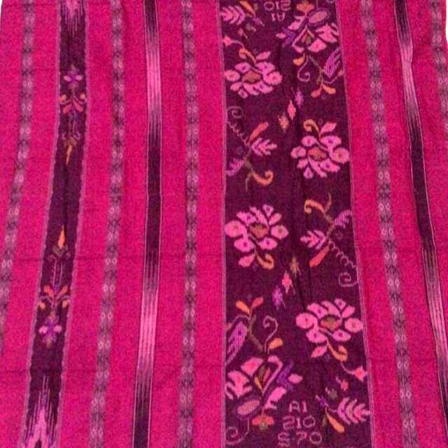 Sarung Donggala  Mesres S 70