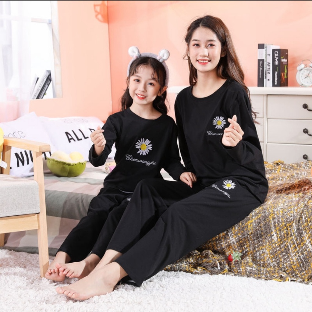 SETELAN SETCEL ONE SET KAOS SET BAJU TIDUR IBU DAN ANAK COUPLE FAMILY SET KELUARGA KEMBAR SEKELUARGA IMPORT PP PASANGAN LENGAN PANJANG MOTIF BUNGA POLOS KATUN PREMIUM STELAN PIAMA KAOS TIDUR WANITA ANAK PEREMPUAN GADIS REMAJA BAJU SANTAI FASHION RUMAHAN-Black