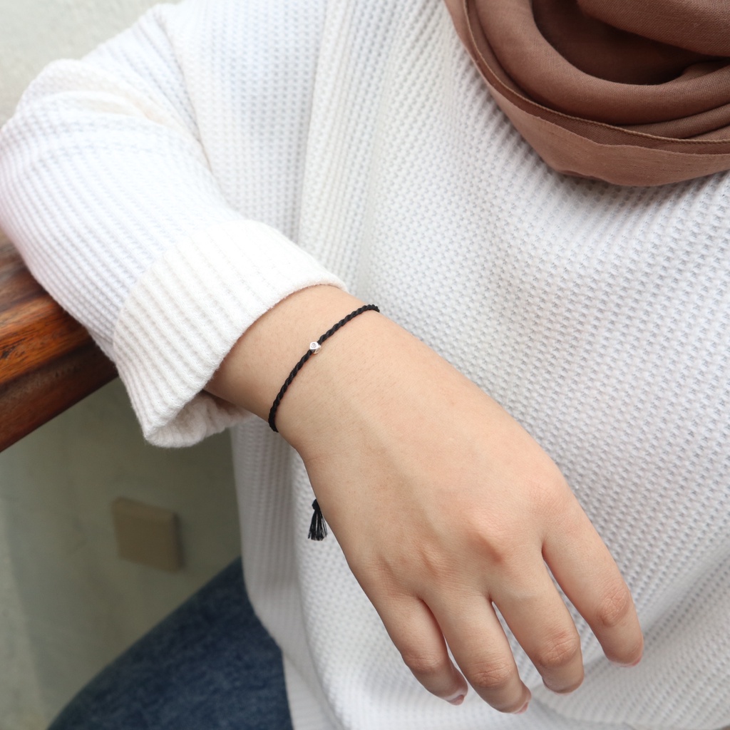 Twist Bracelet Gelang Tali Hitam Manik Stainlees Still