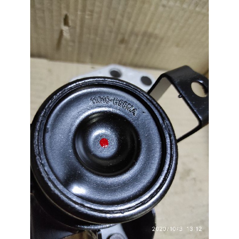 Engine Mounting kanan Ertiga lama Thailand