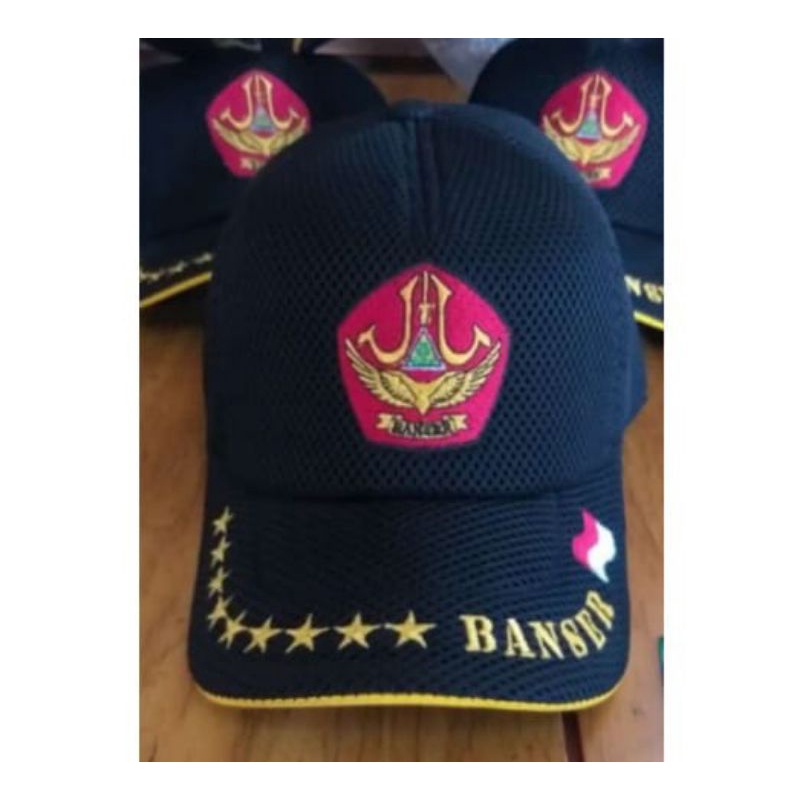 Topi banser bintang 9