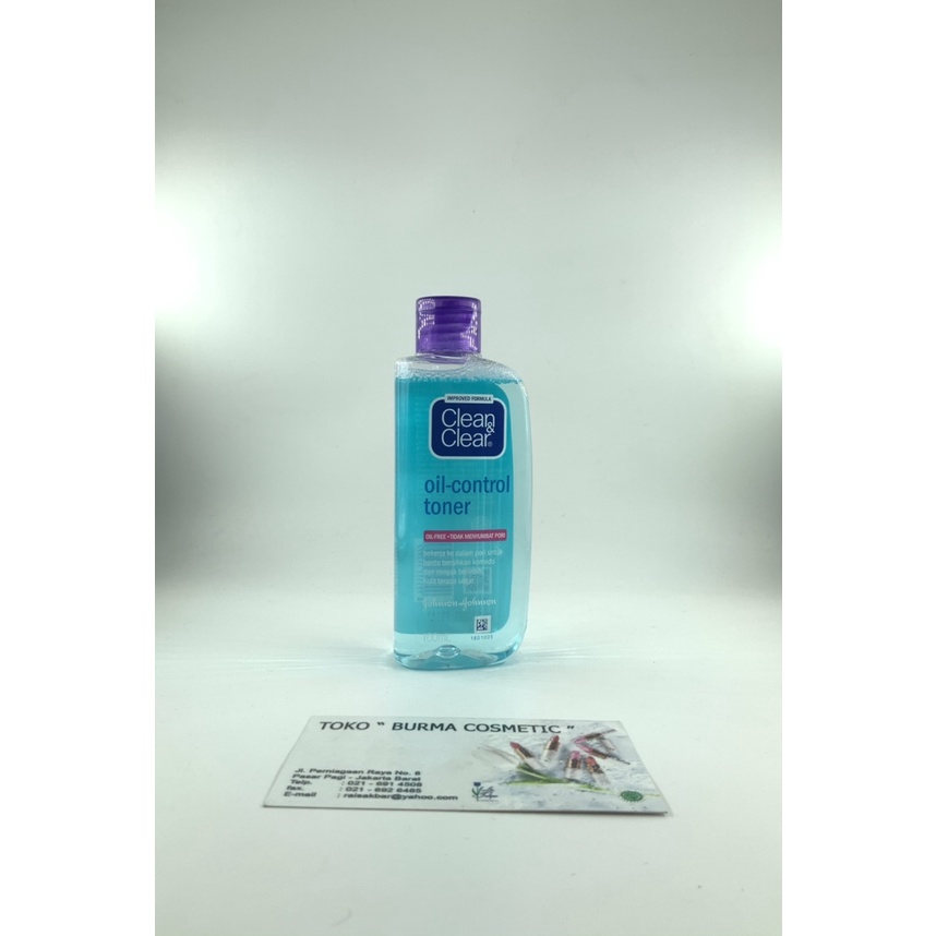 CLEAN &amp; CLEAR OIL CONTROL TONER 100 ML