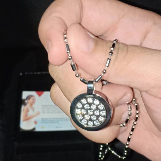 PRELOVED Like NEW Kalung kesehatan LSW MCI second bekas PRELOVED Like NEW Kalung kesehatan LSW MCI second bekas