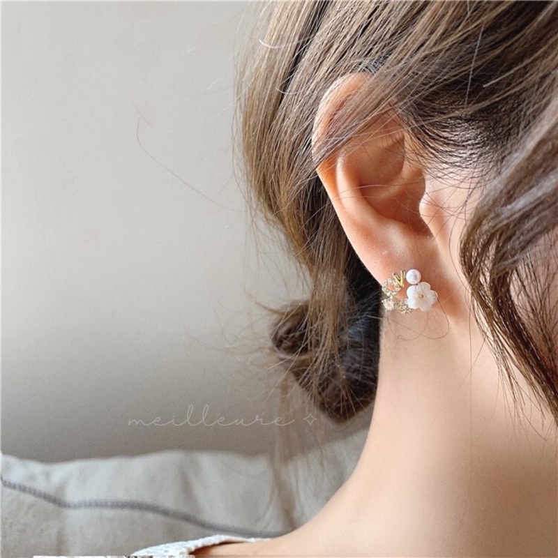 Anting Korea Wanita Fashion Titanium Tusuk Jepit Panjang Tindik Stud Xuping Aksesoris Wanita Emas Wo