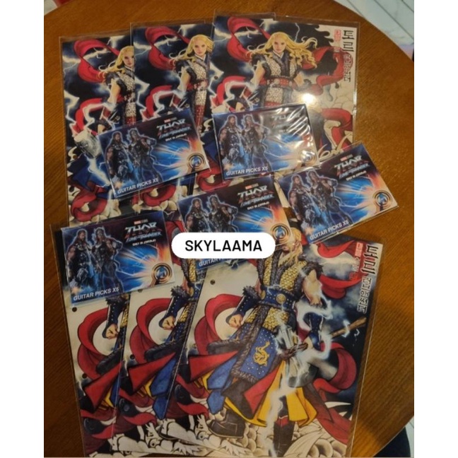 THOR LOVE AND THUNDER MEGABOX AUTIBOOK COLLECTIBLE BOOK COVER BINDER OFFICIAL KOREA