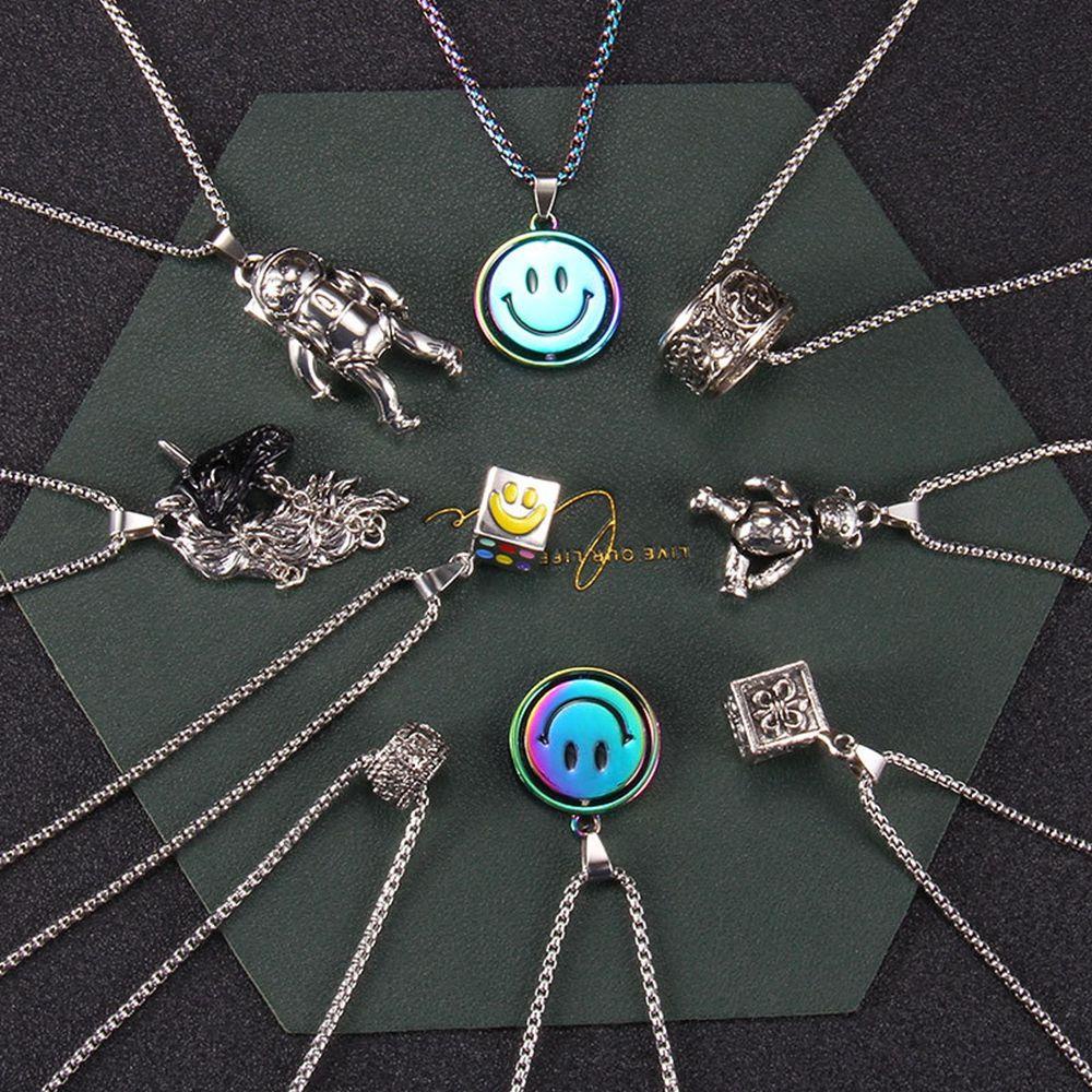 [Elegan] Kalung Stainless Steel Punk Keren Surat Sederhana Hadiah Pacar Astronot Cincin Beruang Gaya Korea Necklace