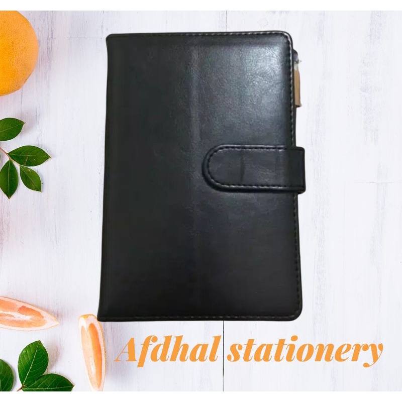 

Notebook/agenda bulanan Hitam polos leather magnet