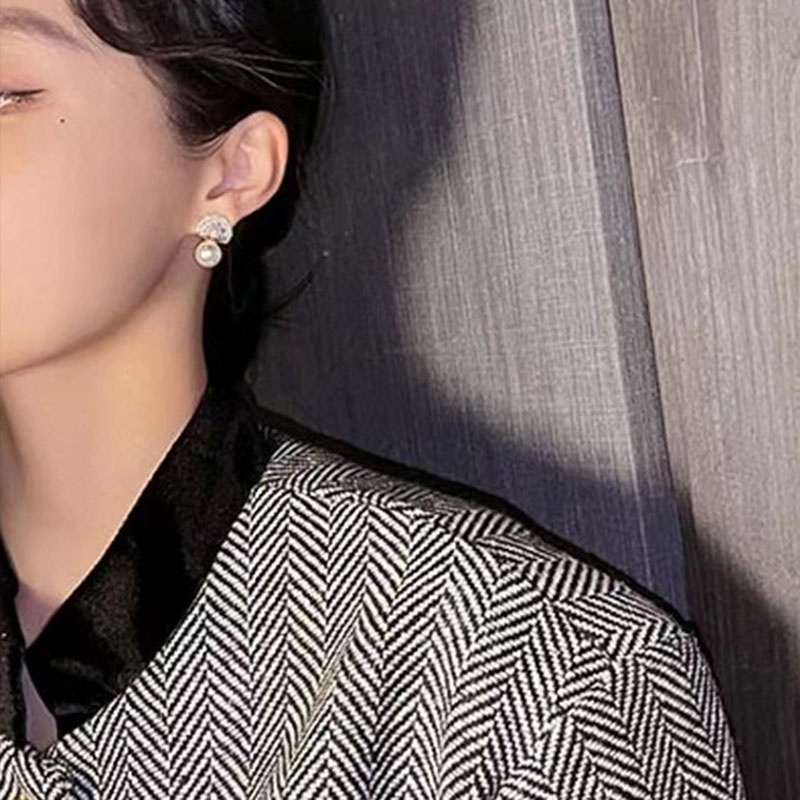 Anting Mutiara Berlian Imitasi Warna Emas Gaya Korea