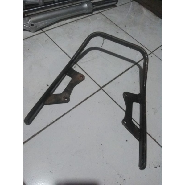 behel behel pegangan jok belakang Kawasaki Kaze r