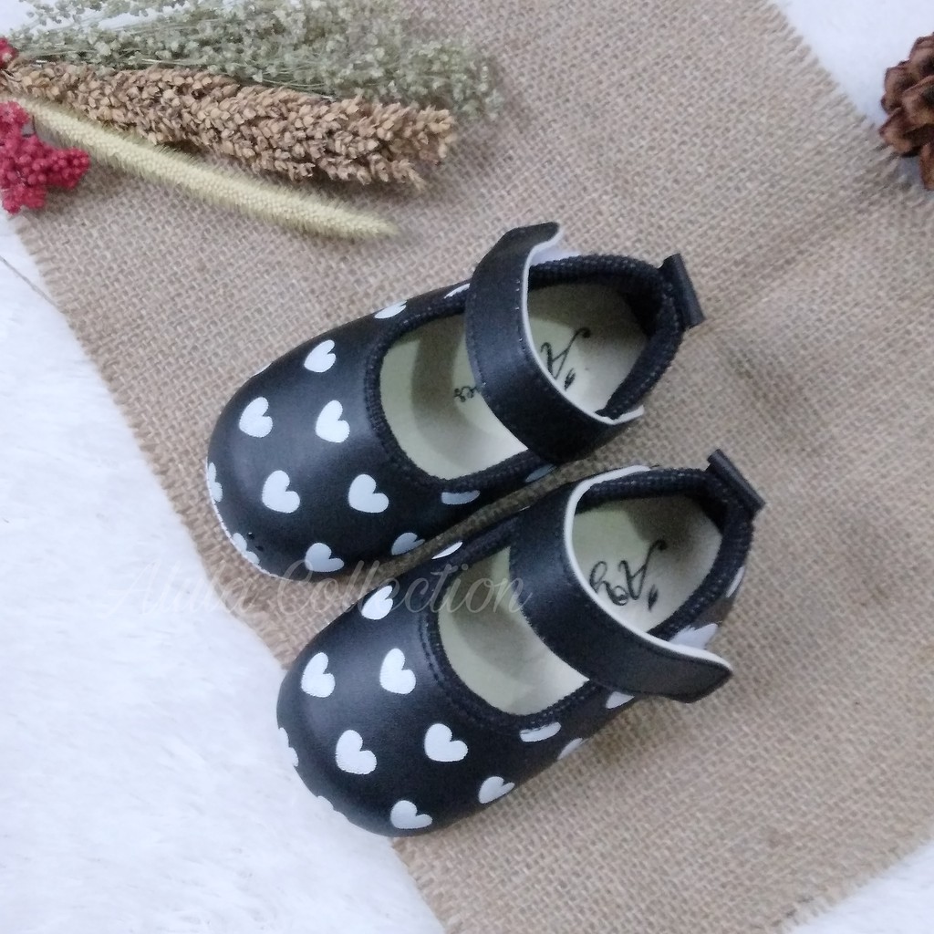 Sepatu bayi perempuan motif love baby prewalker terbaru usia 0-12 bln sepatu bayi murah