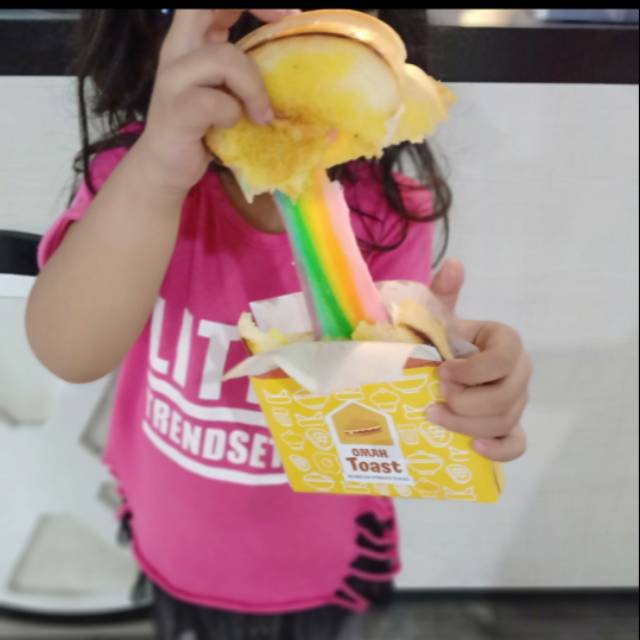 

Roti mozzarella, hokaido toast/roti molor mozzarella