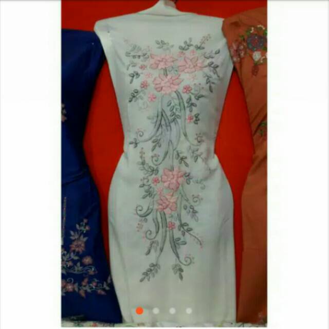 Baju Sulam Bayang Helana Bukittinggi